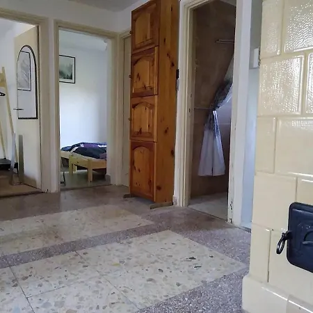 Arnyas, Nyugodt Siofokon Nagy Kerttel Appartement *