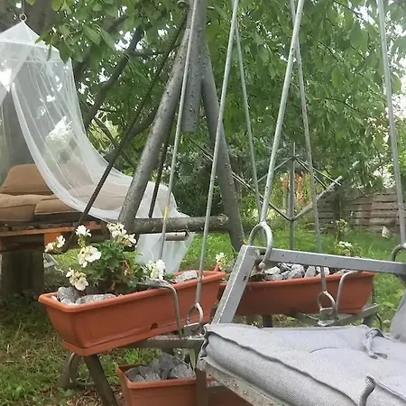 Arnyas, Nyugodt Siofokon Nagy Kerttel *