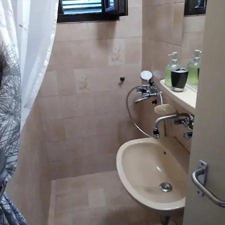 Arnyas, Nyugodt Siofokon Nagy Kerttel