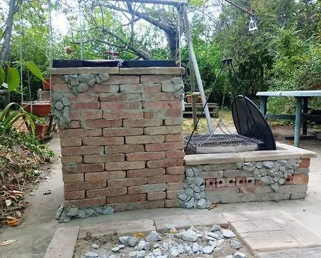 Arnyas, Nyugodt Siofokon Nagy Kerttel Appartement *