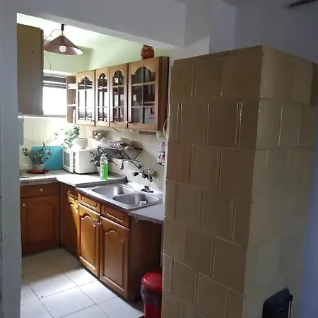 Arnyas, Nyugodt Siofokon Nagy Kerttel