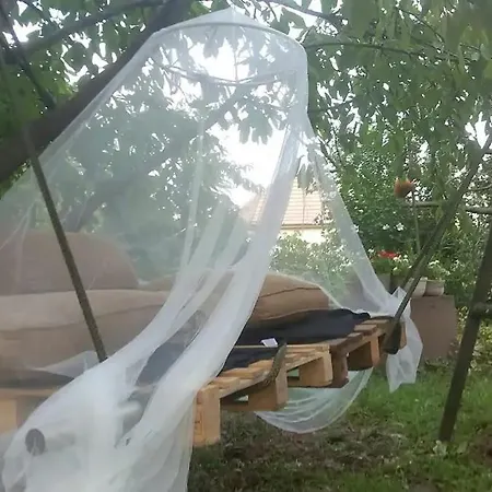 Arnyas, Nyugodt Siofokon Nagy Kerttel 아파트 시오포크