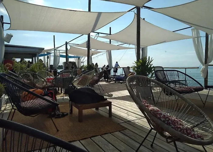 Arnyas, Nyugodt Siofokon Nagy Kerttel Apartmán *