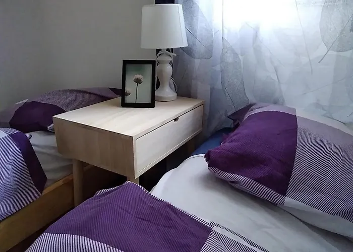 Arnyas, Nyugodt Siofokon Nagy Kerttel Apartmán *